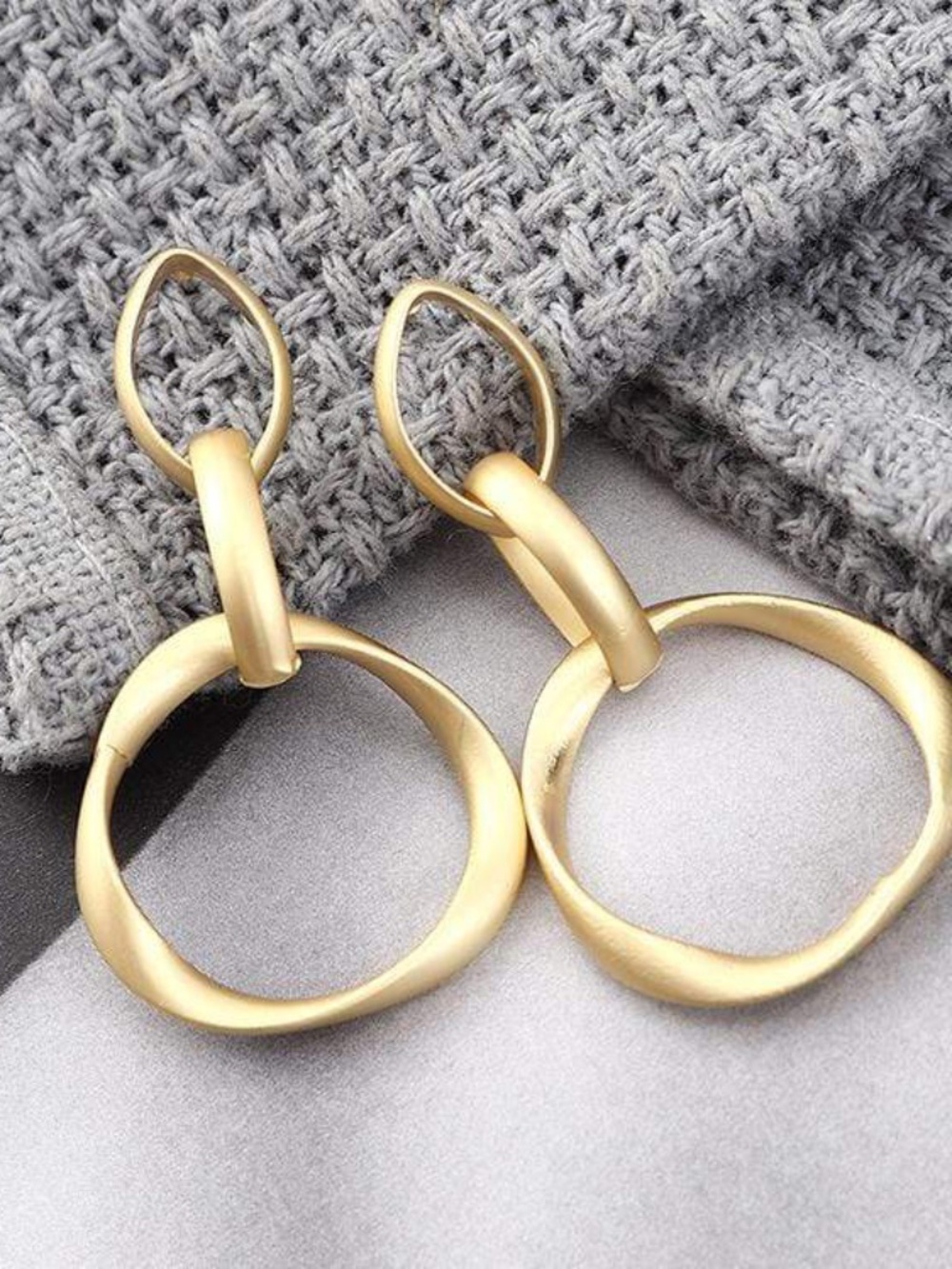 Womens Gold Tone Small Hoop Earrings Non-Tarnish‎